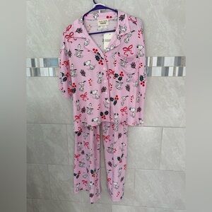 Christmas Pink Peanuts Snoopy misletoe women’s 2 piece Pajamas set - Large